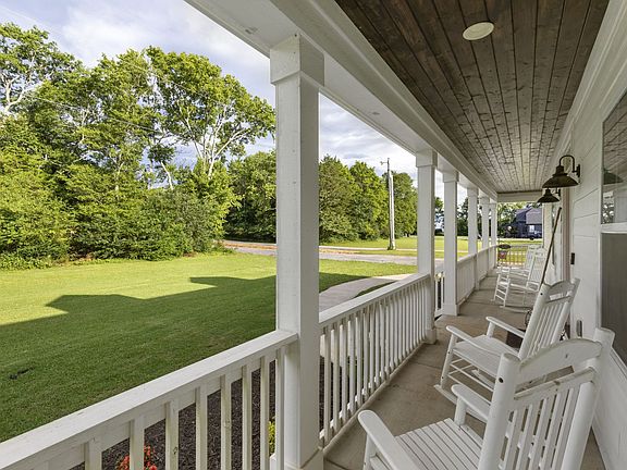 2nd image of 2465 Taylor Ln