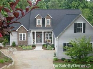 1400 N Cove Ct, Belmont, NC 28012