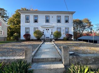 87 Saint Paul St #1R, North Smithfield, RI 02896