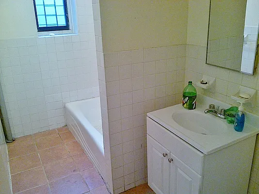 Rented by Bohemia Realty Group | media 48