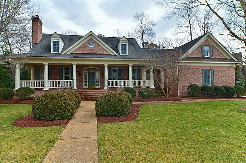 1st image of 209 Sir Thomas Lunsford Dr