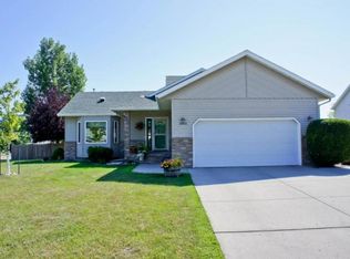 3902 6th St S, Moorhead, MN 56560