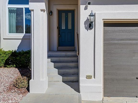 3rd image of 704 Rye Ridge Rd