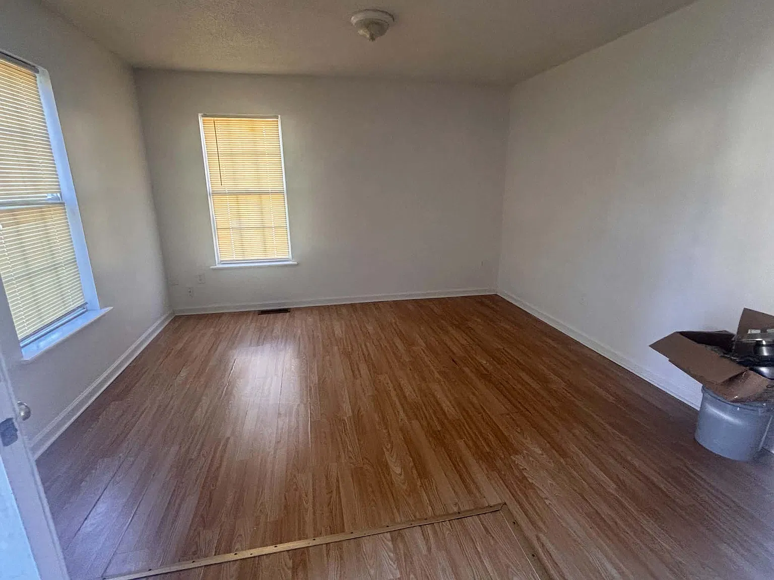 3 bed, $1,150 — Photo 3