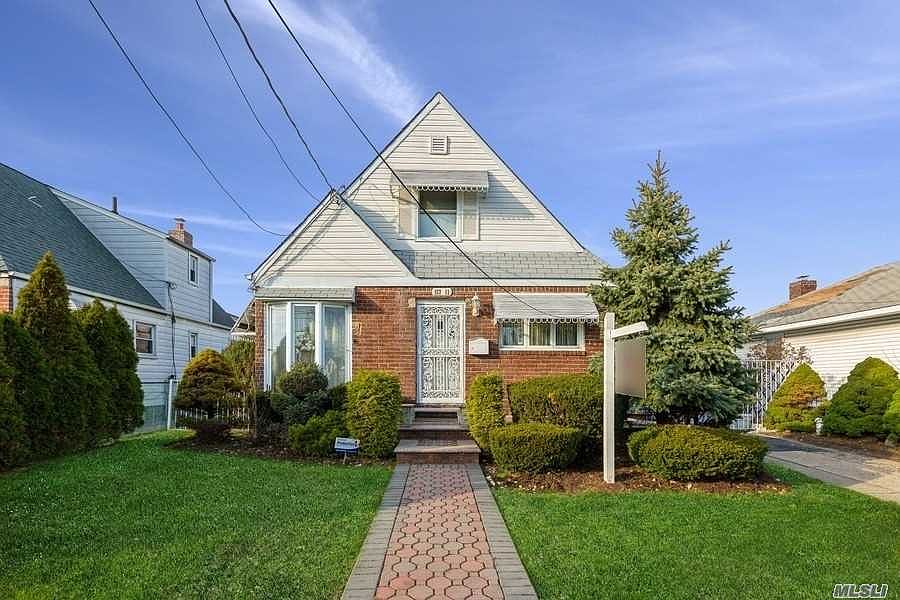 1st image of 157-11 132nd Ave