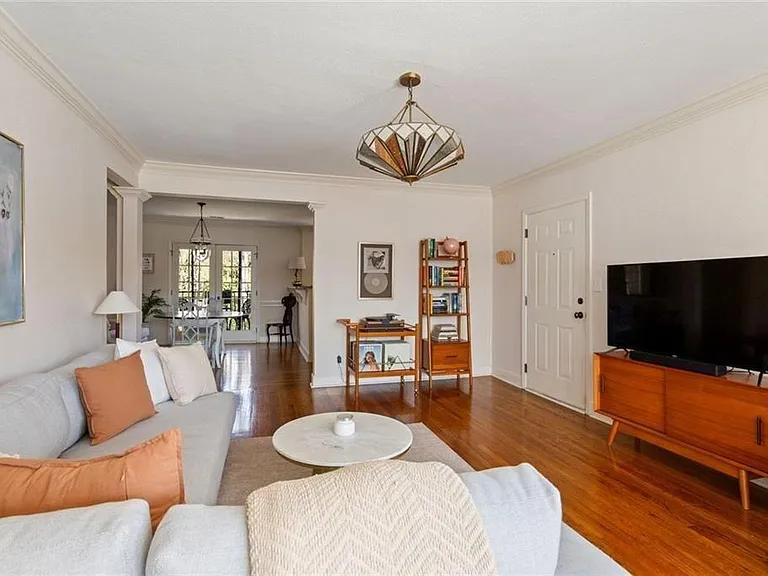 115 Peachtree Memorial Dr NW #C3 — Photo 11