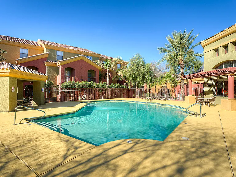 San Miguel Apartments — Photo 7