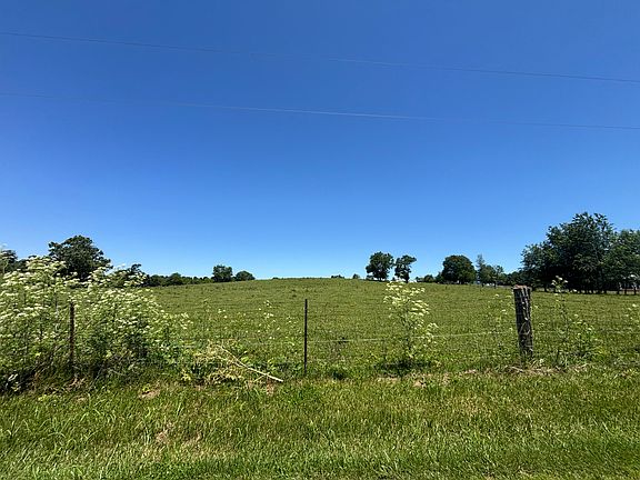 3rd image of 4095 Basin Springs Rd