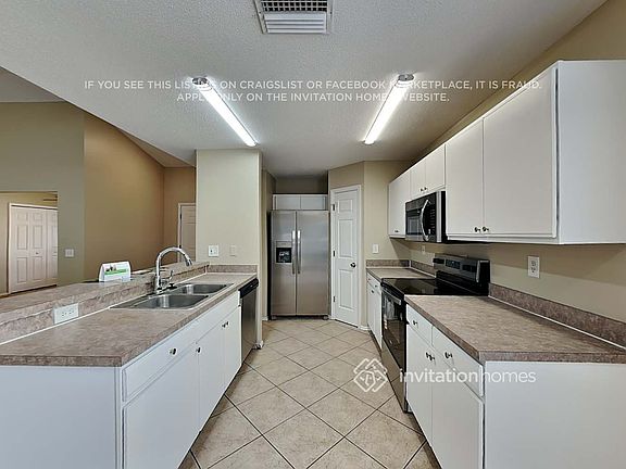 5th image of 4029 Banbury Cir