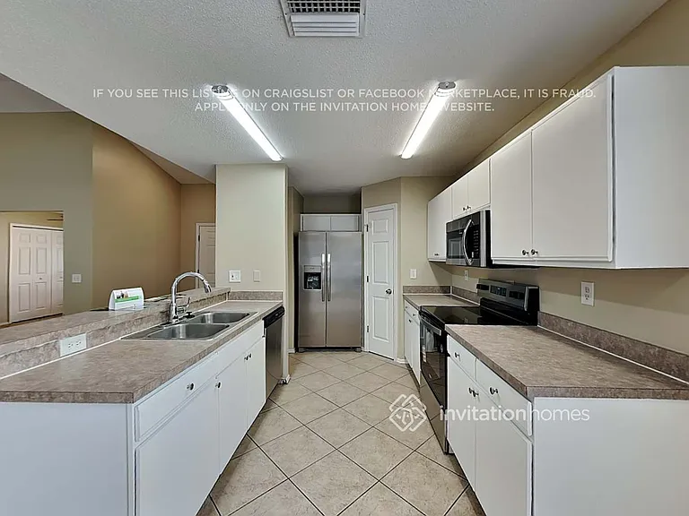 4029 Banbury Cir — Photo 5