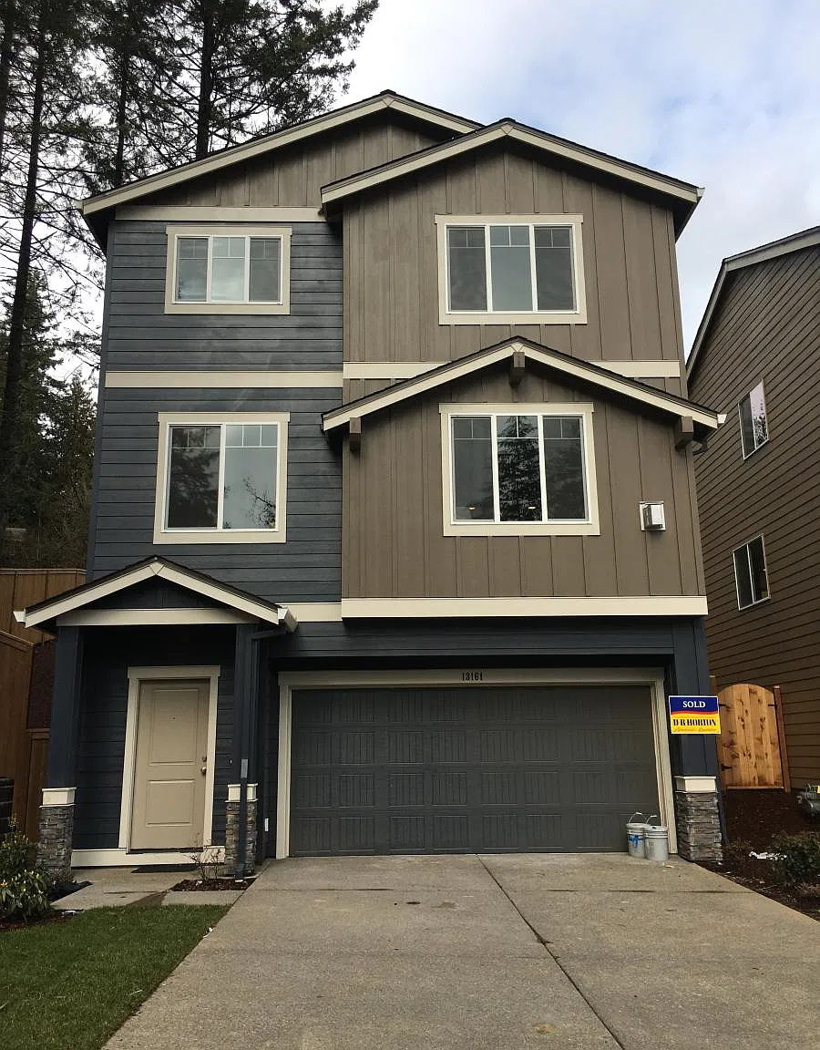 4 bed, 2100 sqft, $3,399 — Photo 1