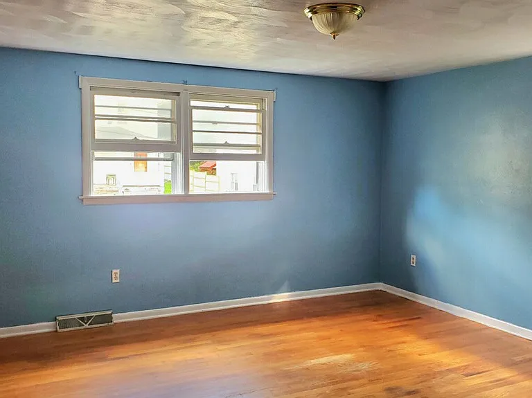 323 N Arthur Ave #1 — Photo 6