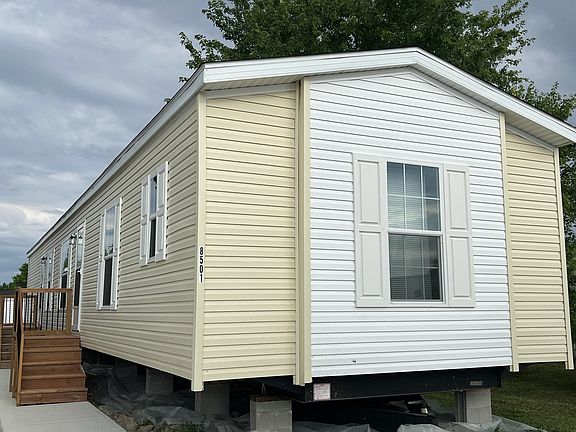 4th image of 1250 Paree St #324