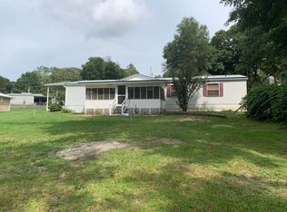 933 Kings Lake Blvd, Defuniak Springs, FL 32433