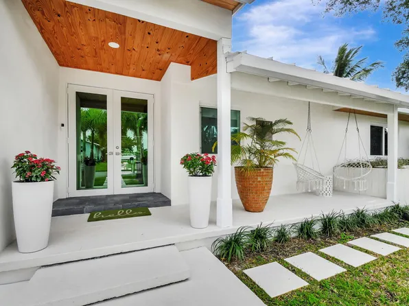 3512 SE 1st Street, Boynton Beach, FL 33435