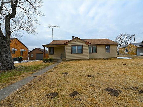 2nd image of 102 Winner Rd