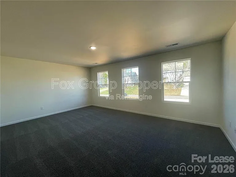 582 30th Avenue Cir — Photo 10