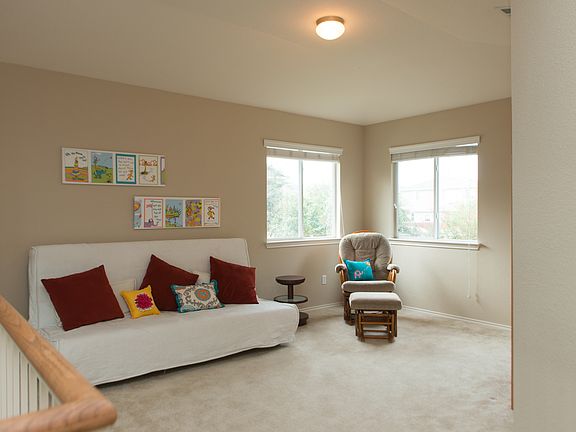 5th image of 1601 Rockland Dr