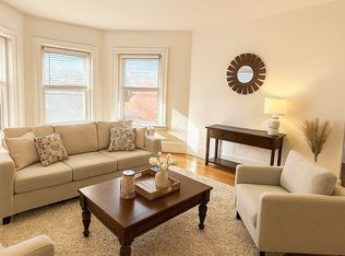 369 Tappan St APT 12, Brookline, MA 02445