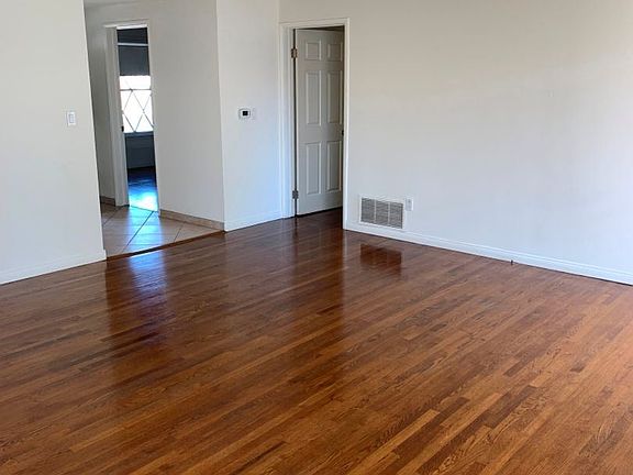 4th image of 7720 Eton Ave