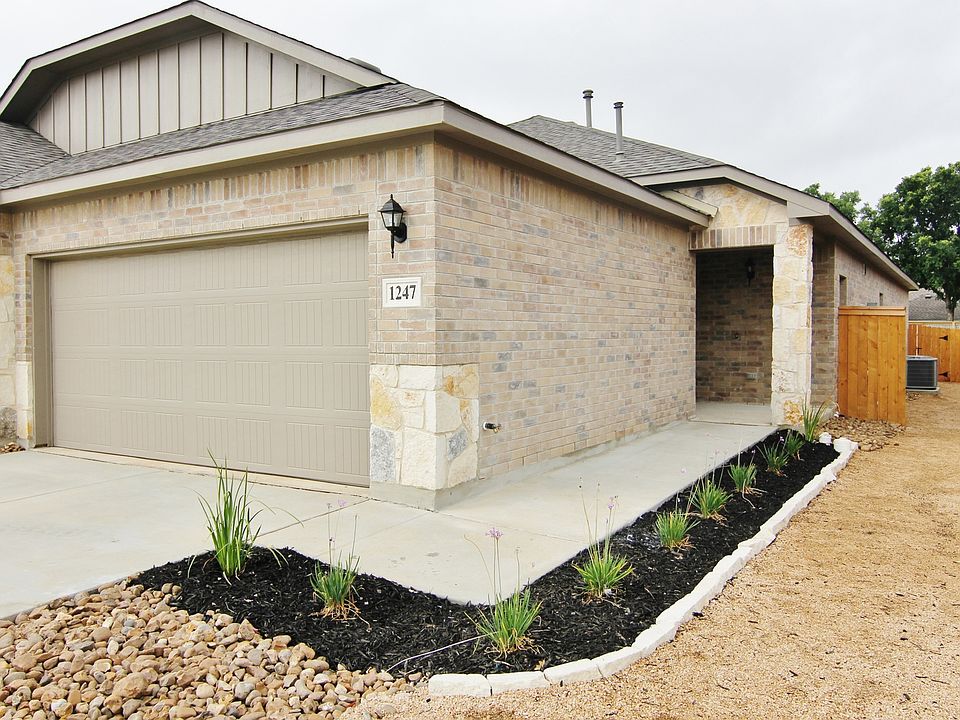 1st image of 1247 Old Fm 306