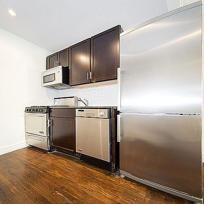 1st image of 409 E 81st St APT 3D