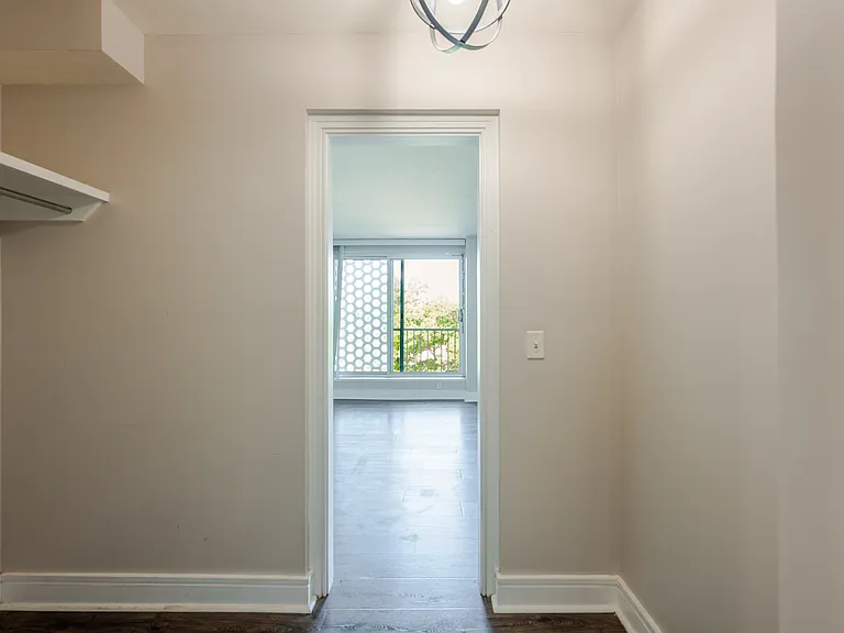 800 4th St SW #S504 — Photo 10