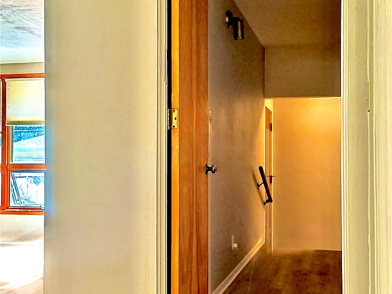 503 Hessel Blvd — Photo 27