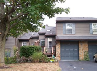 12D Andover Cir, Princeton, NJ 08540