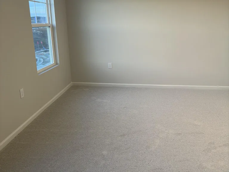 2232 Kasota Ln — Photo 8