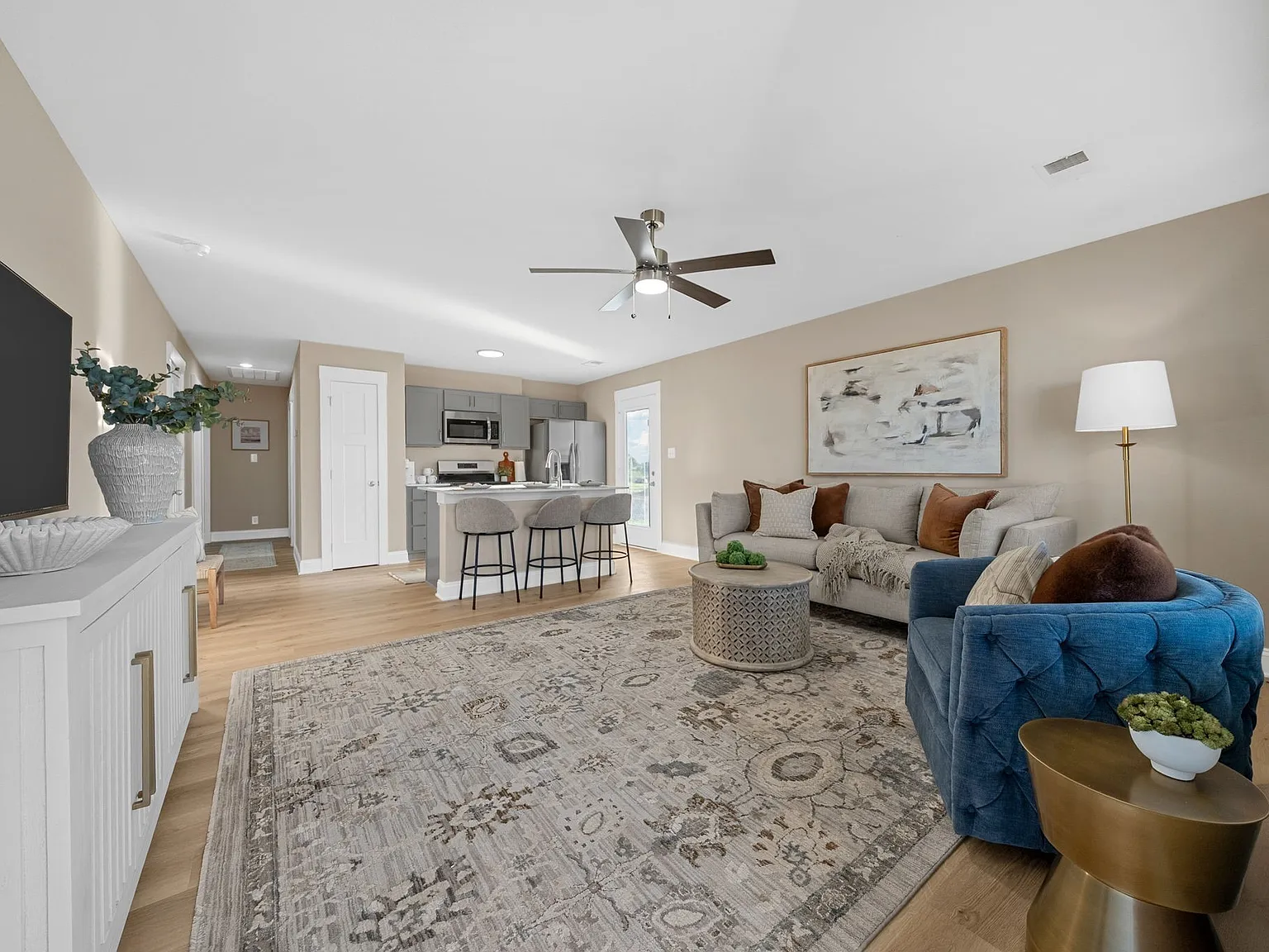 2 bed, 2.0 bath, 1244 sqft, $1,250 — Photo 3