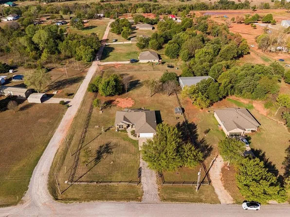 1926 County Street 2985, Blanchard, OK 73010
