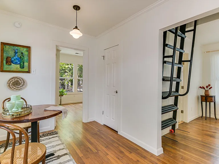 1110 W 22nd St #16 — Photo 16