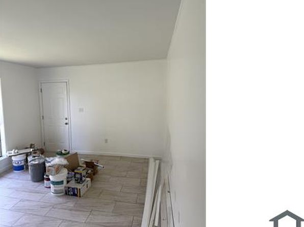 5209 Court P #B