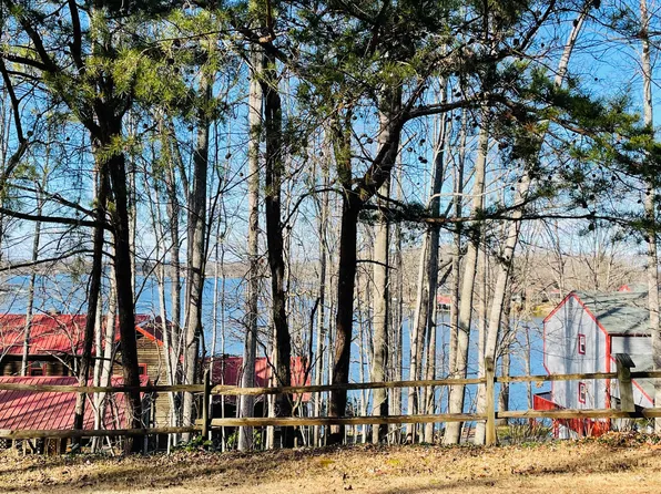 11 Highland Lake Rd, Union Hall, VA 24176