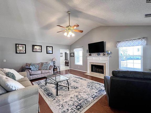 5th image of 275 Siddington Way