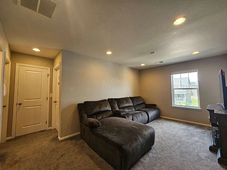 5186 Ditmars Ln — Photo 28