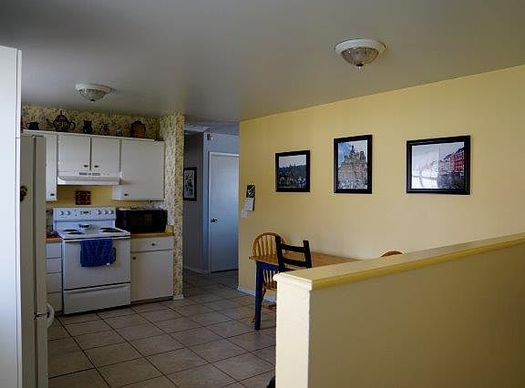 4th image of 3281 S Gettysburg Cir