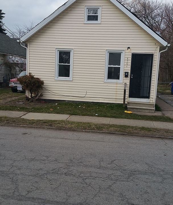 1st image of 4502 Hyde Ave