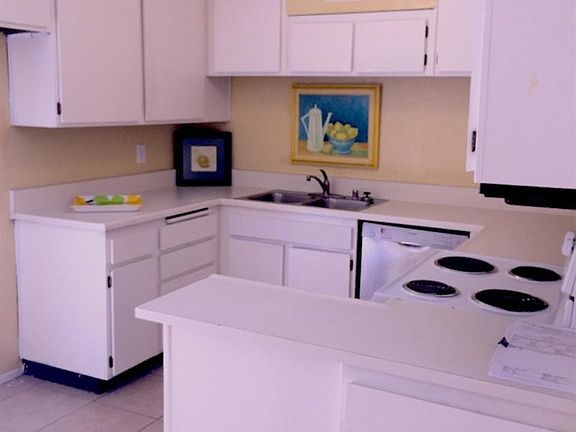 5th image of 434 W Bradshaw Ln #47