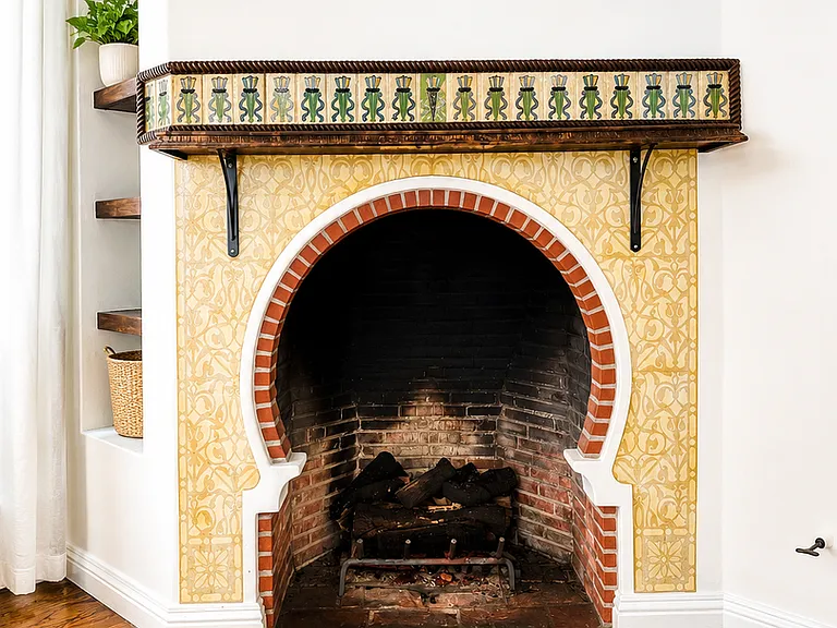 8225 Fountain Ave (Patio Del Moro) — Photo 10