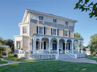 1 Ichabod Ln, Middletown, RI 02842