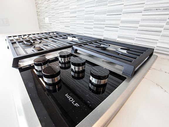 Wolf Stove