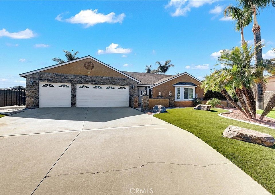 1st image of 1543 W Eucalyptus Ct