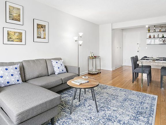 3rd image of 137 E 36th St #21E