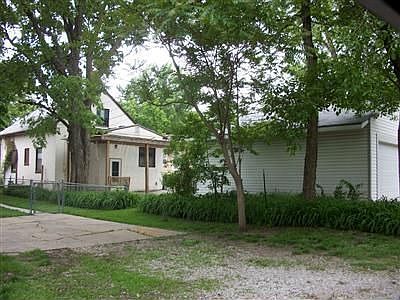 2nd image of 3620 B St