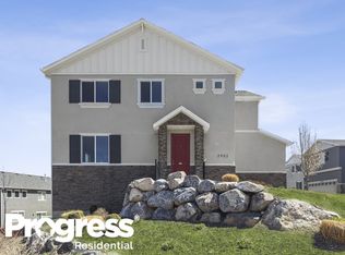 2952 S Willow Creek Dr, Saratoga Springs, UT 84045