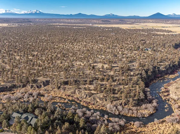 6633 NW Tetherow Rd, Redmond, OR 97756