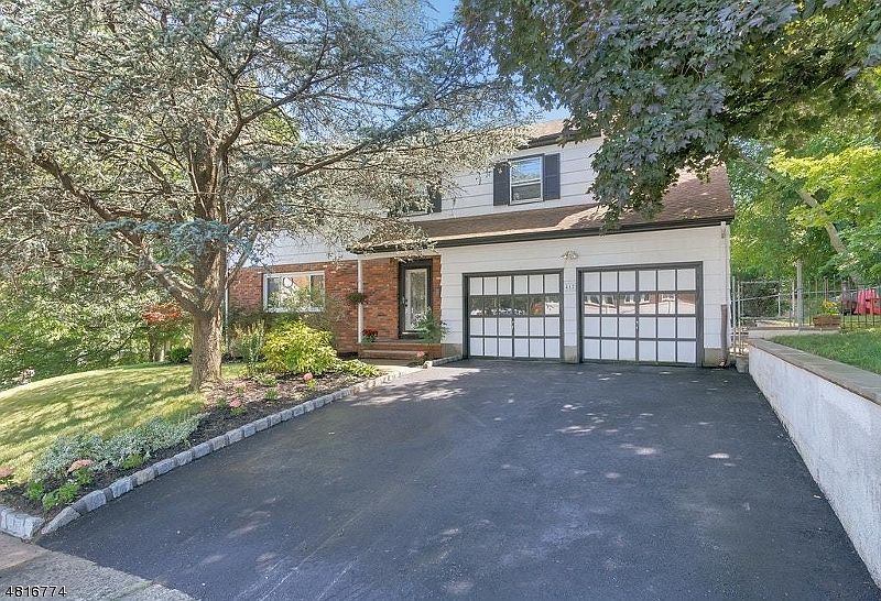 1st image of 412 Essex Ave