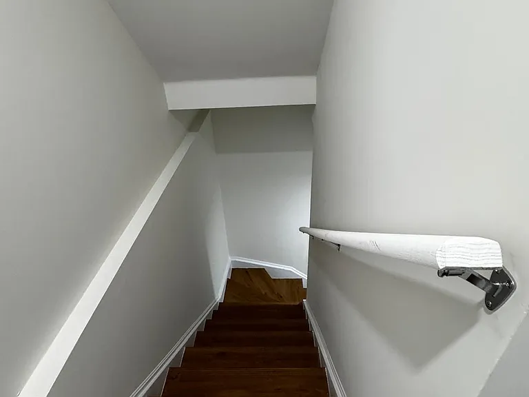 204 Ronald Guscott St — Photo 4